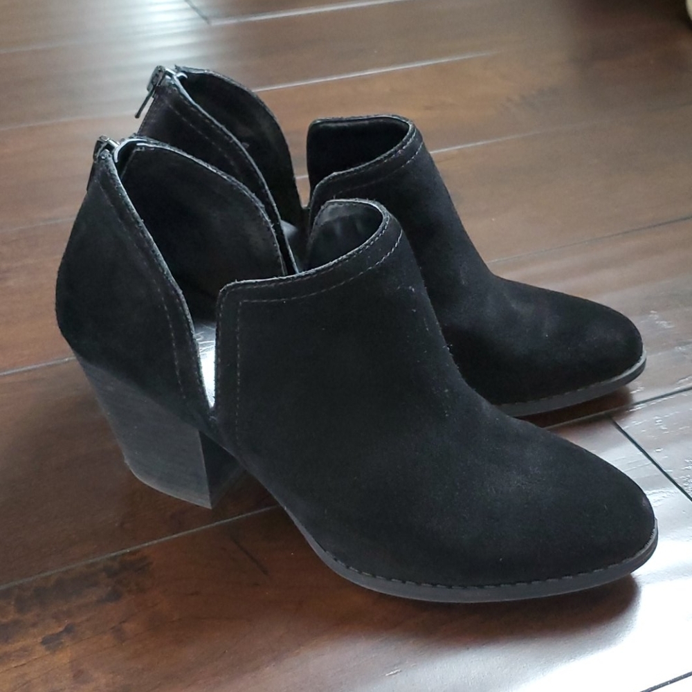 Fergie Carmin Ankle Boot in Black